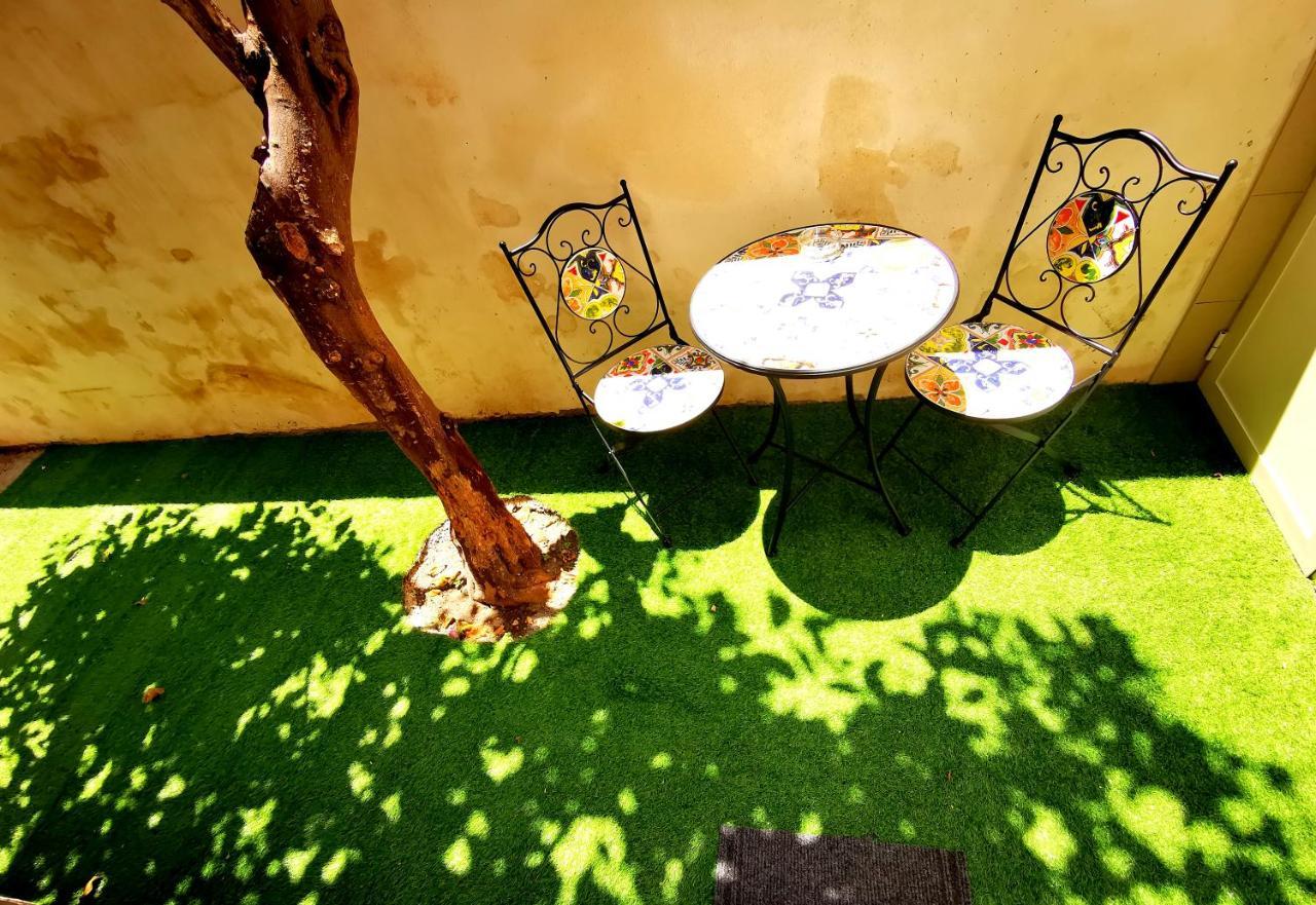 מילאצו Guru House B&B Apartments מראה חיצוני תמונה