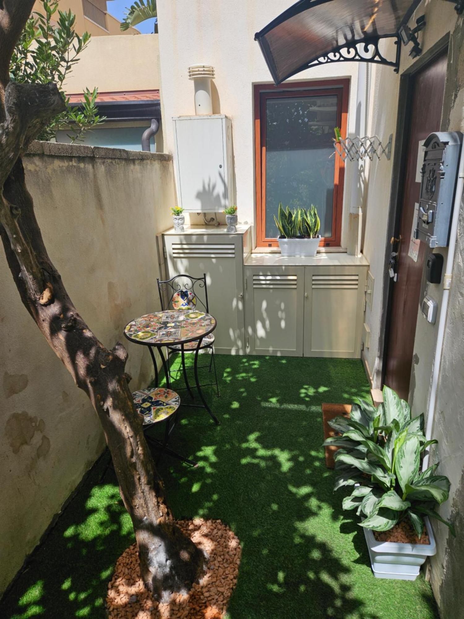 מילאצו Guru House B&B Apartments מראה חיצוני תמונה