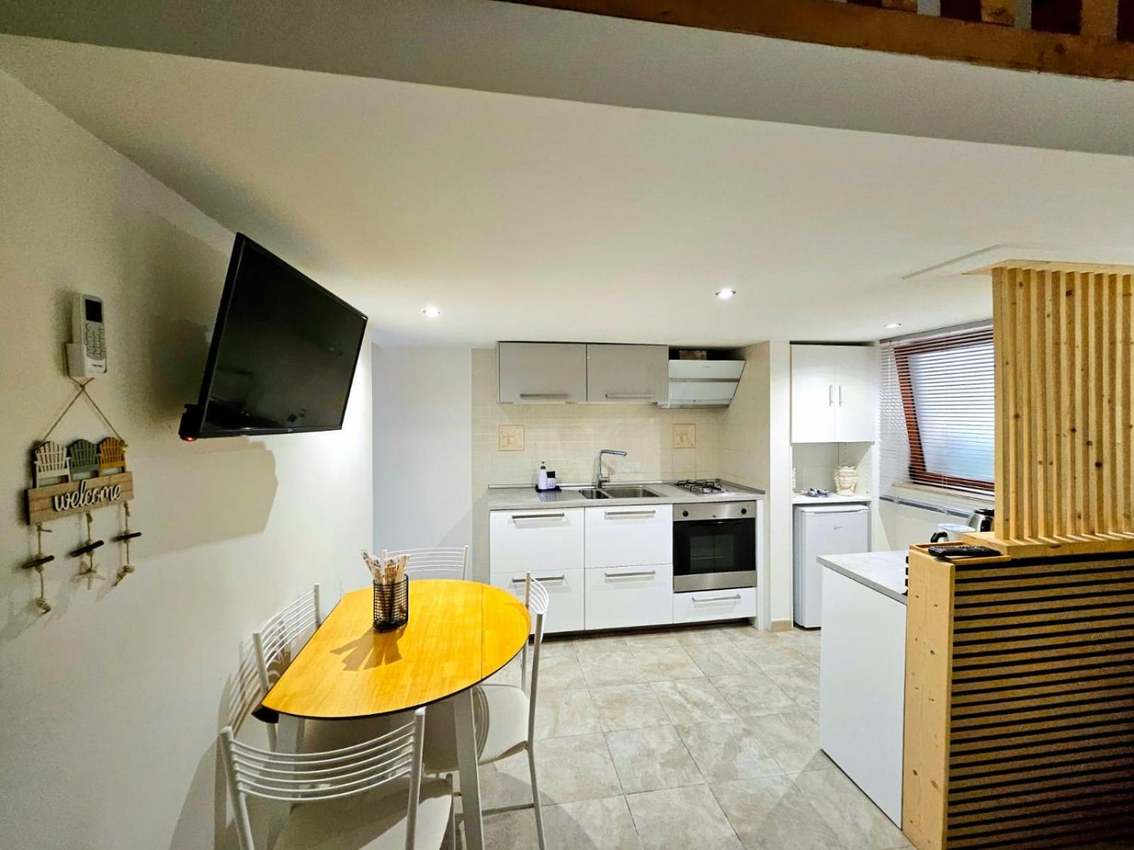 מילאצו Guru House B&B Apartments מראה חיצוני תמונה